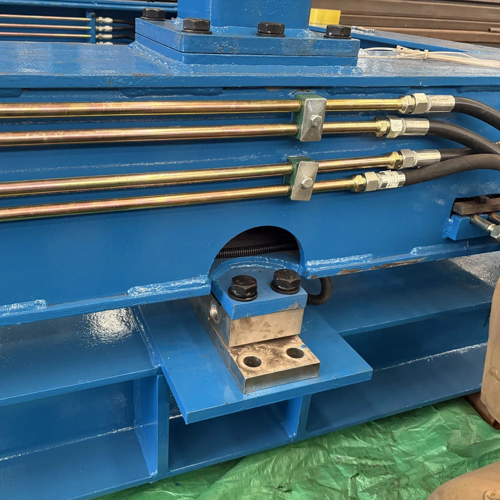Accurate Weighing During Container Tilting